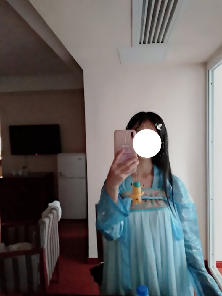 鱼蛋-湖南省·衡阳市·耒阳市-快手-快手有两个号 一个500多粉丝 一个300粉丝 可接寄拍 会p图 身高163 体重80 学生一枚哦