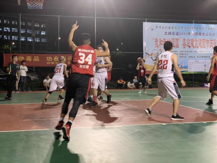 文豪-福建省·泉州市·丰泽区-微信,抖音,微博-能驾驭各种风格,身高183.体重80kg
,想寻求网拍职业,新报道素人,请老板给口饭吃