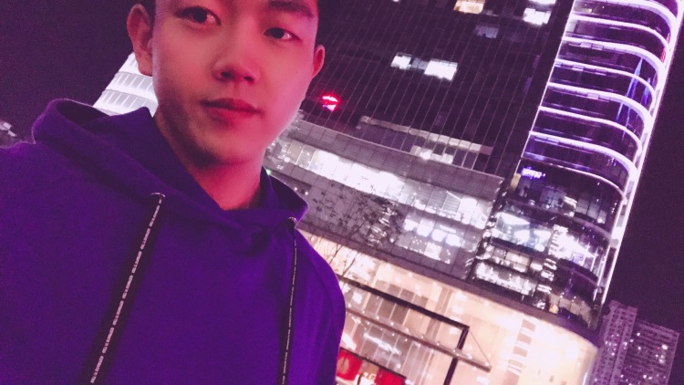 文豪-福建省·泉州市·丰泽区-微信，抖音，微博-能驾驭各种风格，身高183.体重80kg
，想寻求网拍职业，新报道素人，请老板给口饭吃