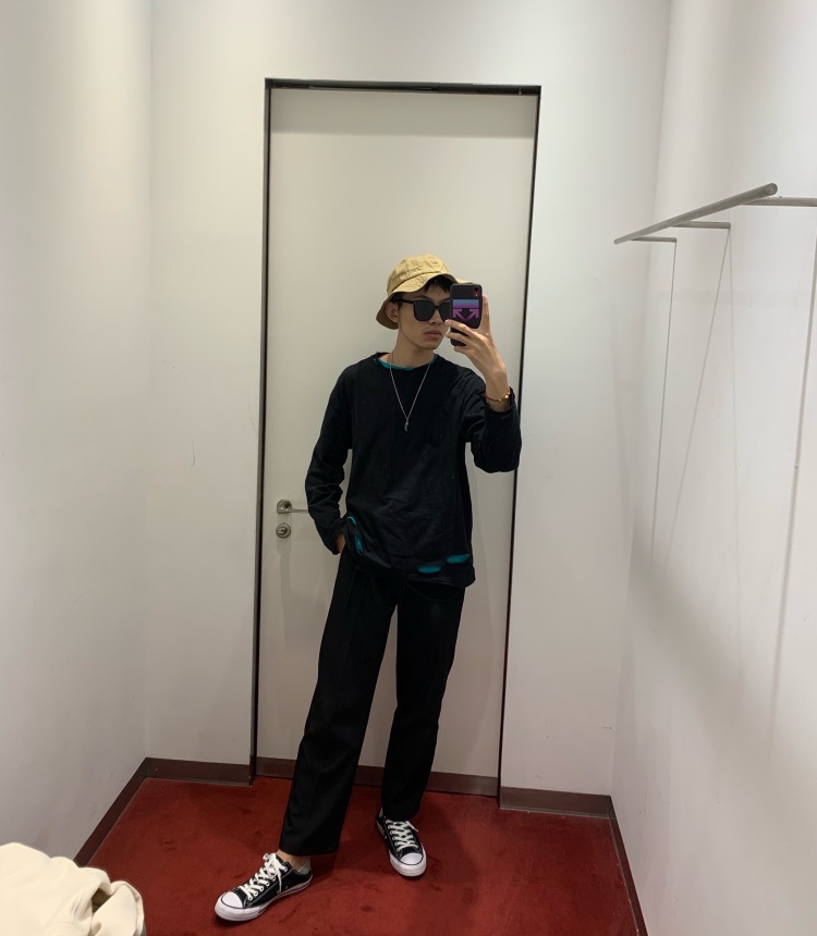 Ccabrera-上海市·上海市·浦东新区--178cm 59kg 穿衣宽松 oversize 运动系亦可。