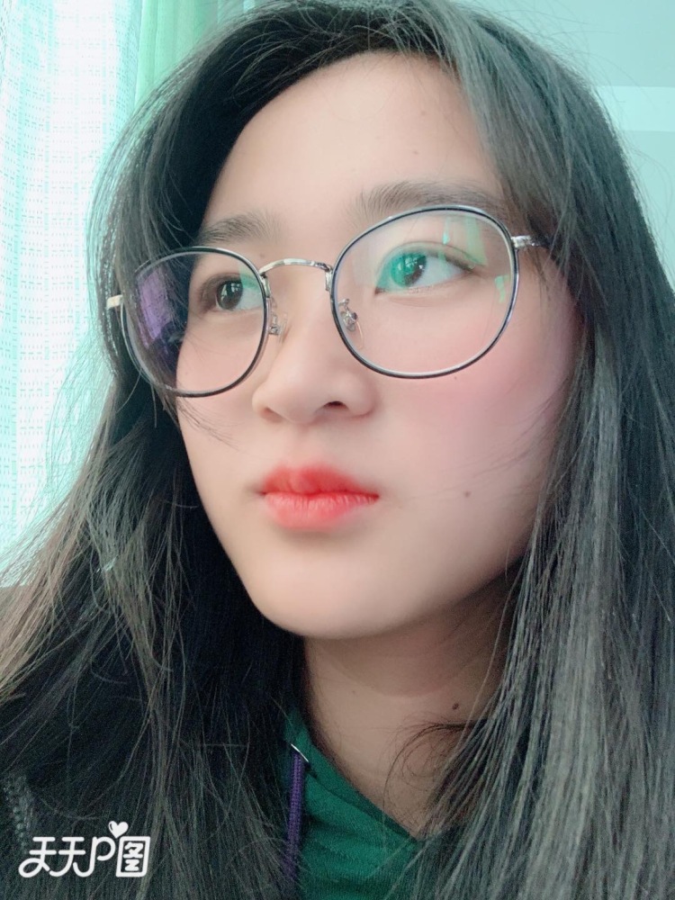 逐滴-广东省·深圳市·福田区-微博  one-我，身高160😇，体重45公斤，骨架比较大，有需要的话我会p图，发质好像有点不好，不过也有在护发啦，颜值，看情况，拍照，还可以，期待赚点生活费好了，深圳消费太高了