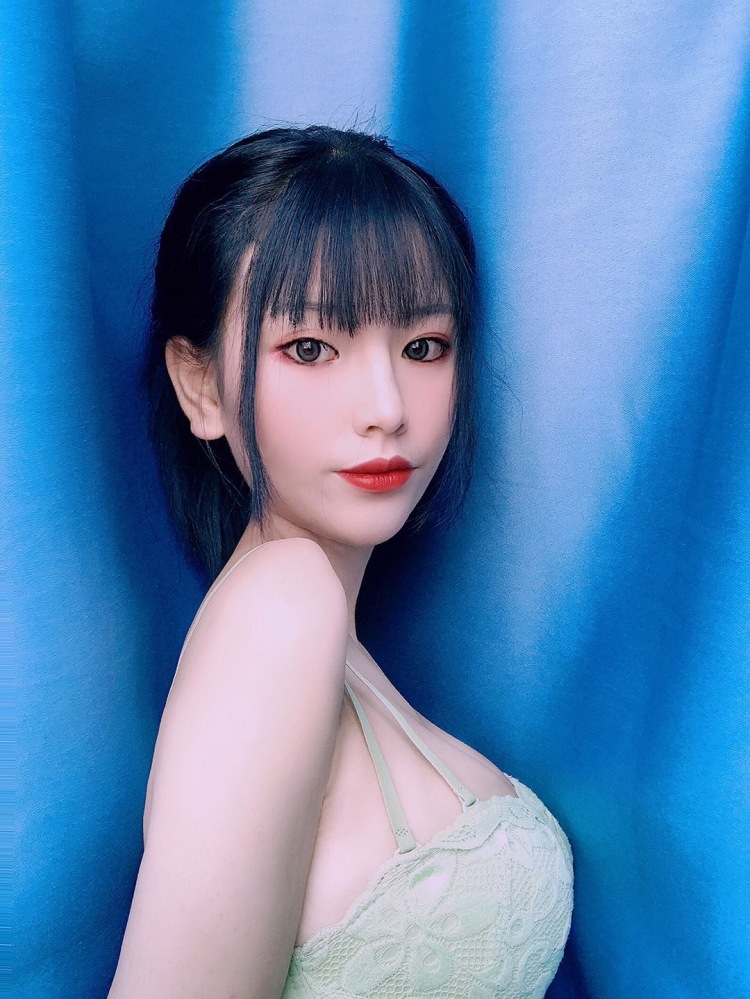 慧慧阣怉孒嬤-湖南省·长沙市·长沙县-微博-身高165 腰细 可接👙内衣网拍 甜酷都可以!!