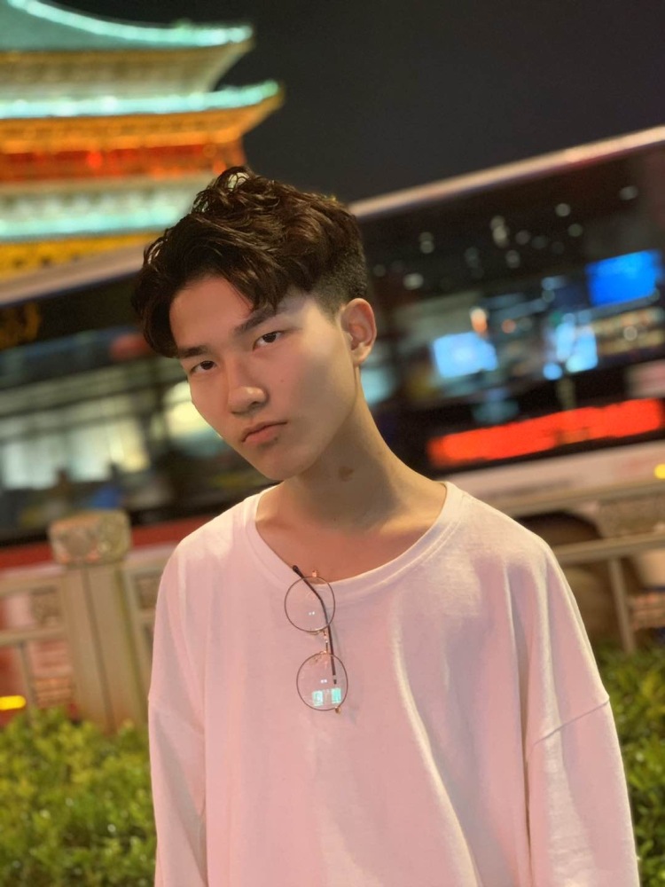 13-陕西省·西安市·雁塔区--网拍,满足要求。