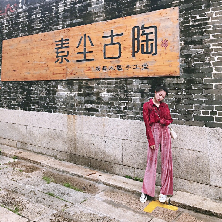 Y.JL-广东省·广州市·白云区--会穿搭 拍照 修图 可盐可甜
寄拍 网拍可联系 负责任 出图效率高
合作愉快☀️
