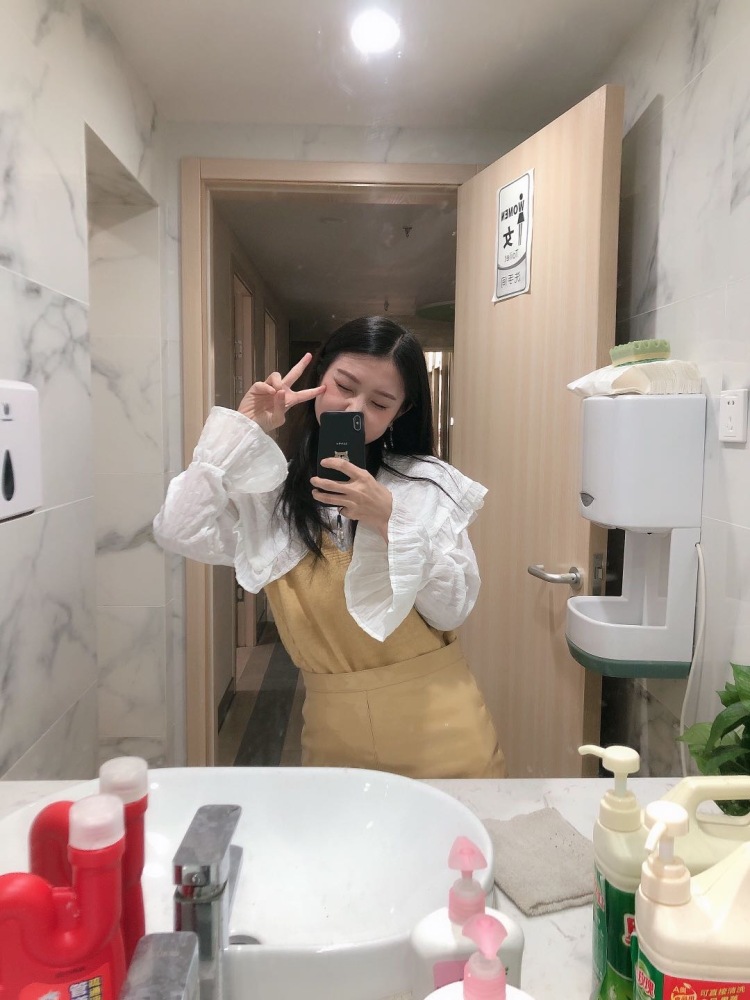 思敏呀💖-四川省·成都市·金牛区-抖音-护士小姐姐一枚 爱好自拍