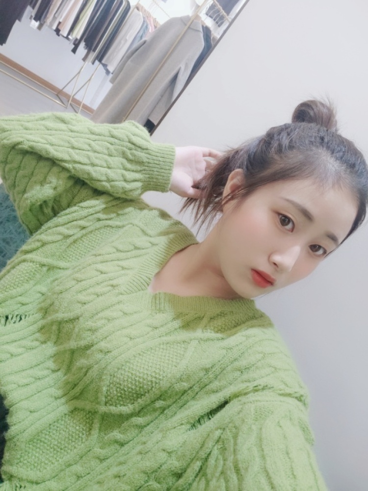 啊呸呸呸呸呸!-上海市·上海市·青浦区--服装,化妆品,饰品都可接,时间充沛。身高158.体重89