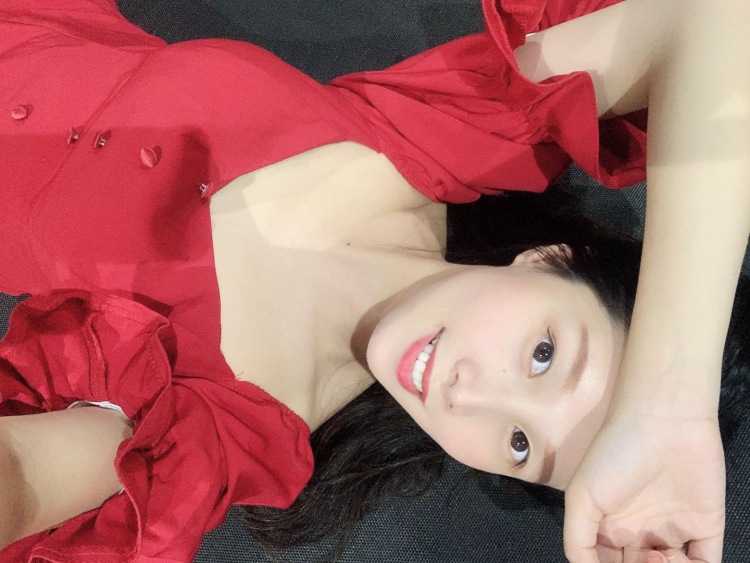 liugarly-广东省·肇庆市·广宁县-抖音,微博,***-偏瘦型,驾驭多种风格,会p图,脾气好,出图快