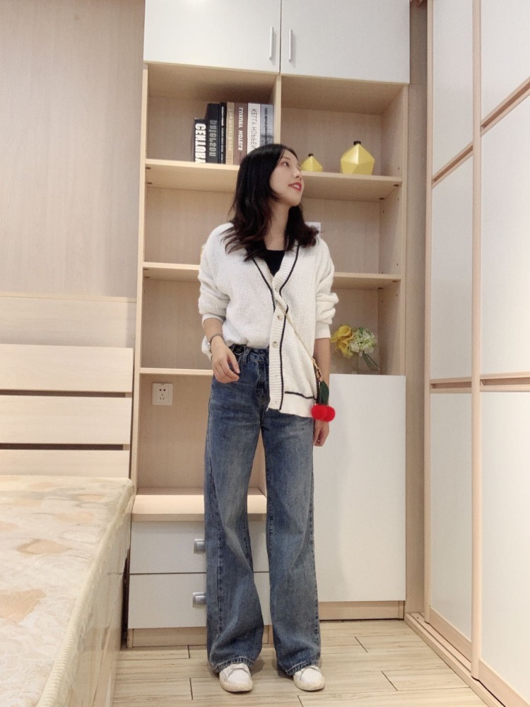 liugarly-广东省·肇庆市·广宁县-抖音,微博,***-偏瘦型,驾驭多种风格,会p图,脾气好,出图快
