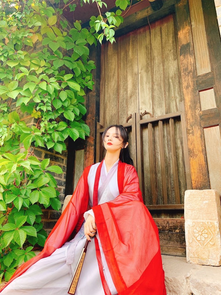 -Annie Liang-北京市·北京市·朝阳区-抖音，***，知乎-想做模特有意向可以联系我