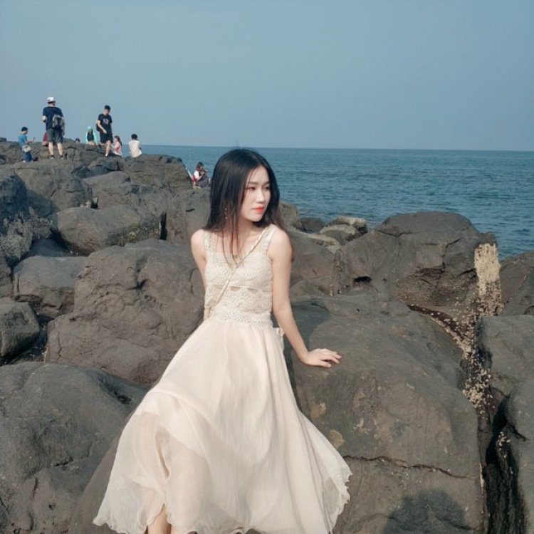 丶LUNA-广东省·湛江市·赤坎区-抖音-有做过服装店封面兼职，拍过衣服。有寄拍资源吗？有淘宝评论买家秀那种吗？