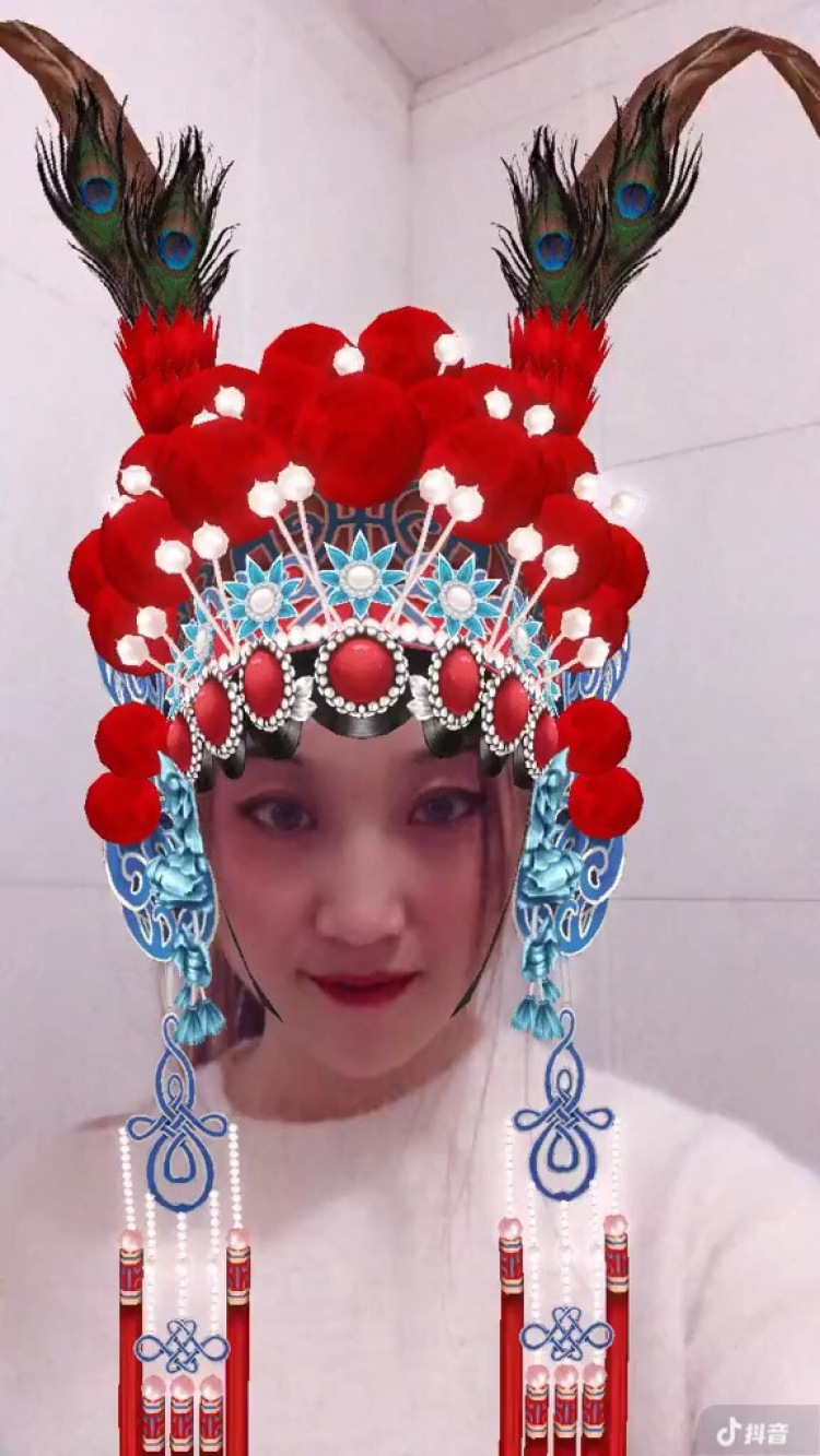 😘格格-上海市·上海市·浦东新区-抖音号8884574-抖音粉丝1万多,点赞量109万,可甜可盐,可拍照表演唱歌讲课广告