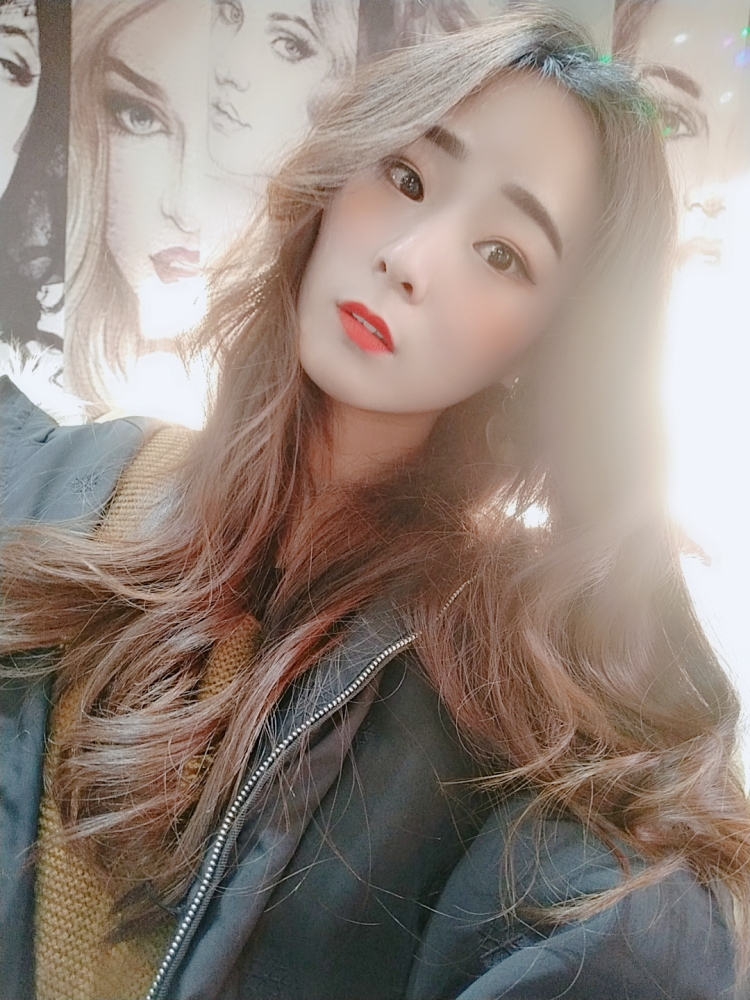 -河北省·保定市·定兴县-抖音-爱拍照,会修图,买家秀找我,服装,饰品鞋帽包包秀都可以接,会各种搭配,快来找我接单吧