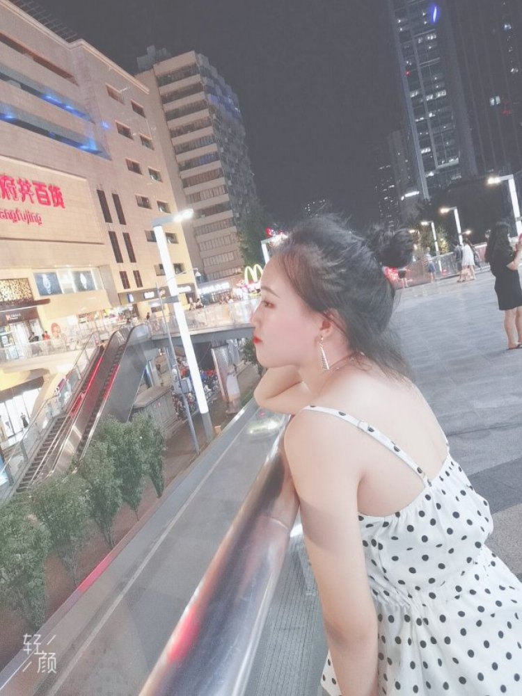 迷-四川省·成都市·温江区-朋友圈,抖音-一名在校大学生,热爱拍照,风格变换多样,会p图
接网拍,寄拍