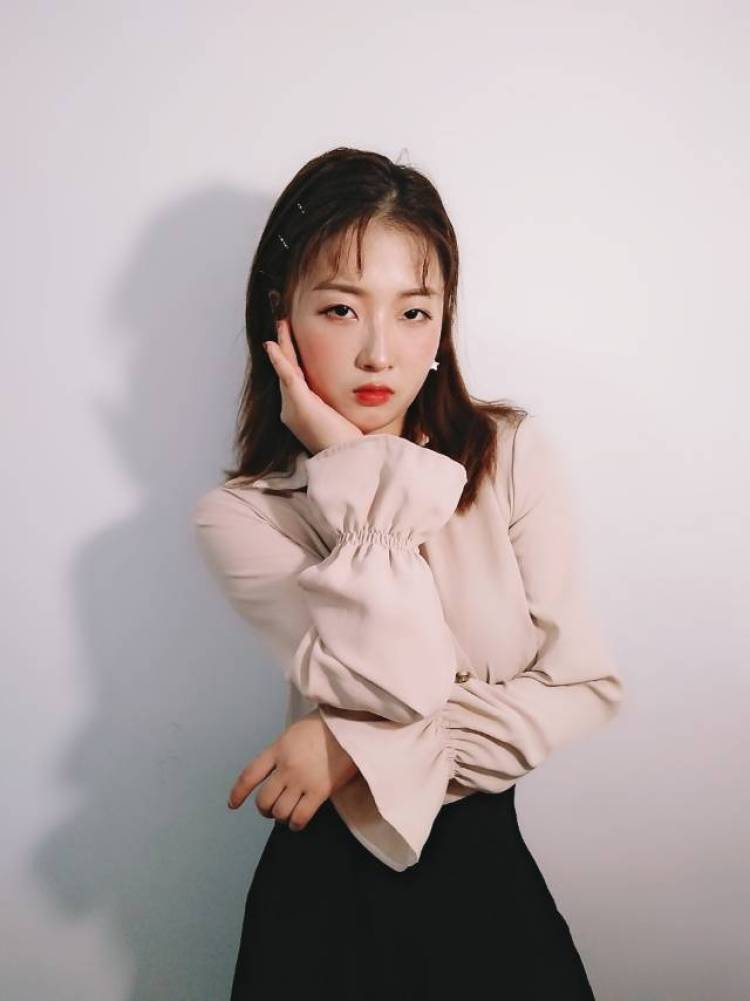 井静✌-广东省·深圳市·宝安区--拍照,会p图,买家秀 服装,饰品鞋帽包包美瞳都可接,会各种搭配,有需要可找