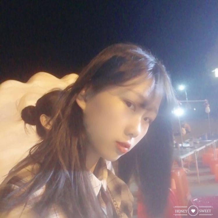 佩琪.-湖北省·鄂州市·华容区-快手-邮寄网拍，可长期合作