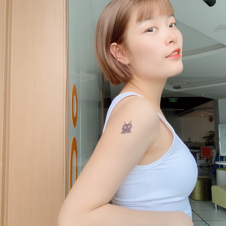 陈蛋蛋-四川省·成都市·金牛区-抖音-曾经做过一小段时间模特，也经常获得淘宝买家秀免单，比较偏向拍家居服睡衣、内衣、运动服以及女装、鞋子