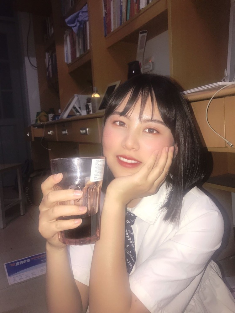 酸奶燕麦泡水果🥛-江苏省·镇江市·丹阳市-微博-会拍照会p图任何风格都可以