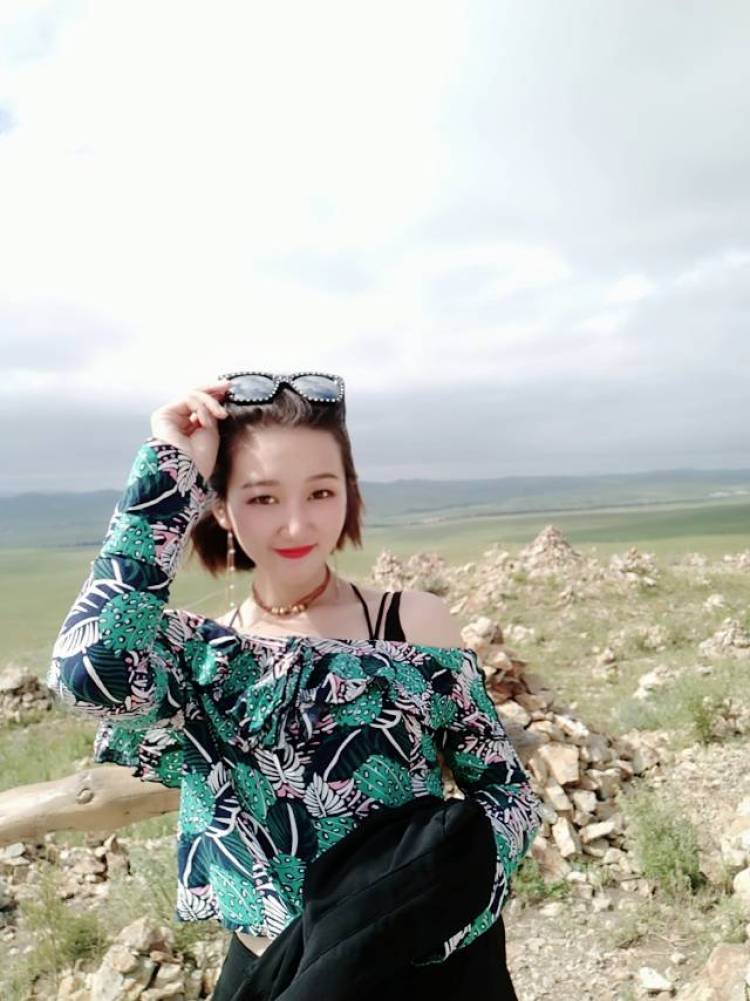 柳杨-辽宁省·朝阳市·双塔区-抖音微博-身高165体重51_网拍,买家秀,能驾驭各种风格,健身狂热爱好者,喜欢拍照,修图可直接邮寄