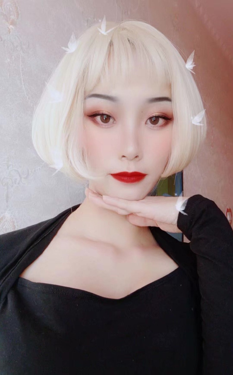 李肉肉💋-内蒙古自治区·鄂尔多斯市·东胜区-朋友圈-会化妆会P图 正在做美妆方面
身高168 体重115 S型身材
性格好 有耐心
期待一份长期合作的工作