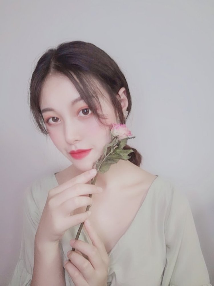 桃-江苏省·南京市·浦口区--送拍，寄拍，买家秀都可以。
身高170，体重55kg，价格你看着来。
佛系接单