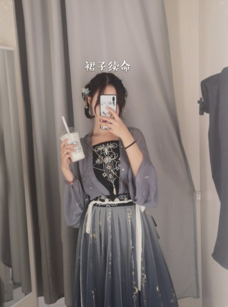 桃-江苏省·南京市·浦口区--送拍,寄拍,买家秀都可以。
身高170,体重55kg,价格你看着来。
佛系接单
