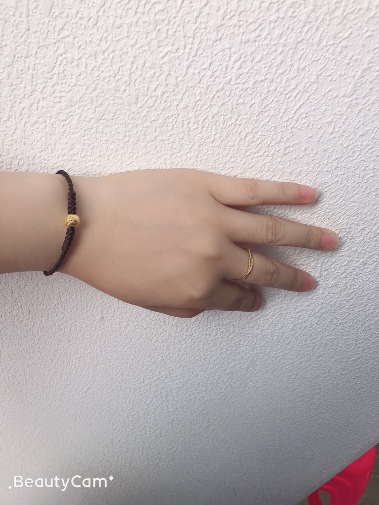 不会哭的女人-湖北省·武汉市·东西湖区--喜欢拍照，想找个兼职，可接淘宝网拍，佣金可议
