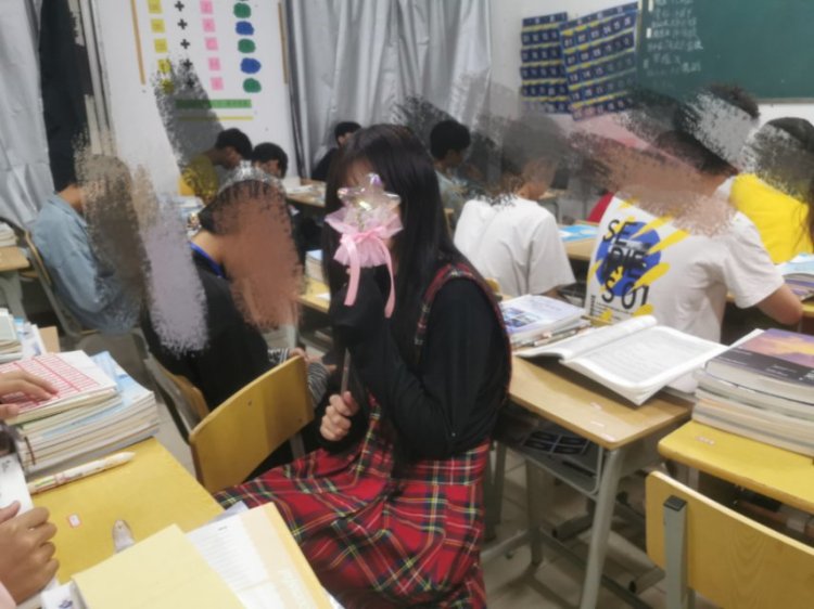 Crush-江西省·赣州市·章贡区-微博-拍照p图接寄拍…买家秀