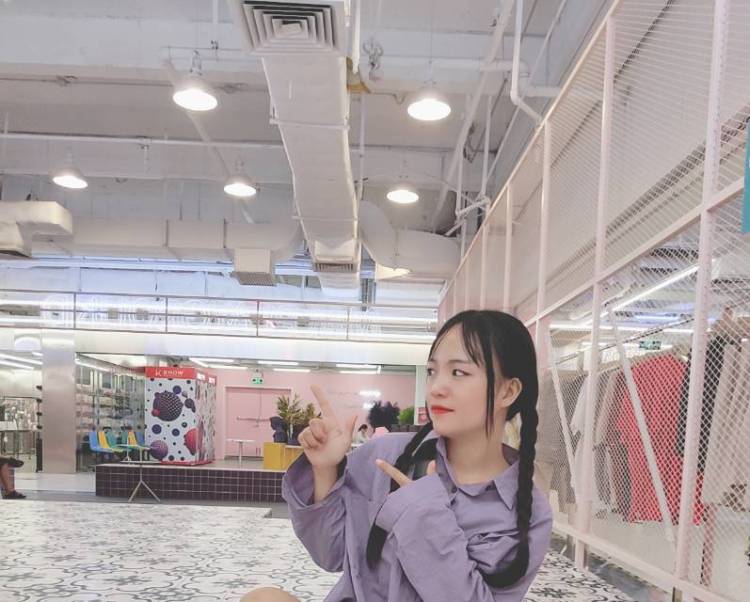 柠檬-广东省·肇庆市·鼎湖区-抖音 ***-喜欢拍照,可接网寄,买家秀……