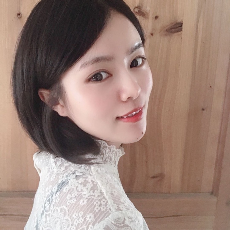 一颗🥜-江苏省·南京市·浦口区-微博-擅拍照,p图,可接饰品,服装等拍摄