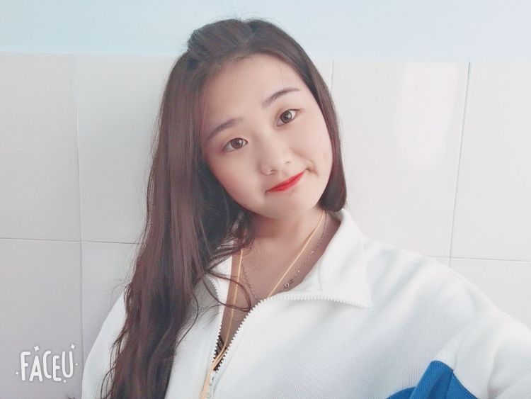 🌸阿小莹🌸-河南省·郑州市·管城回族区-抖音  快手  小红-每个时期的自己   不同阶段的自己