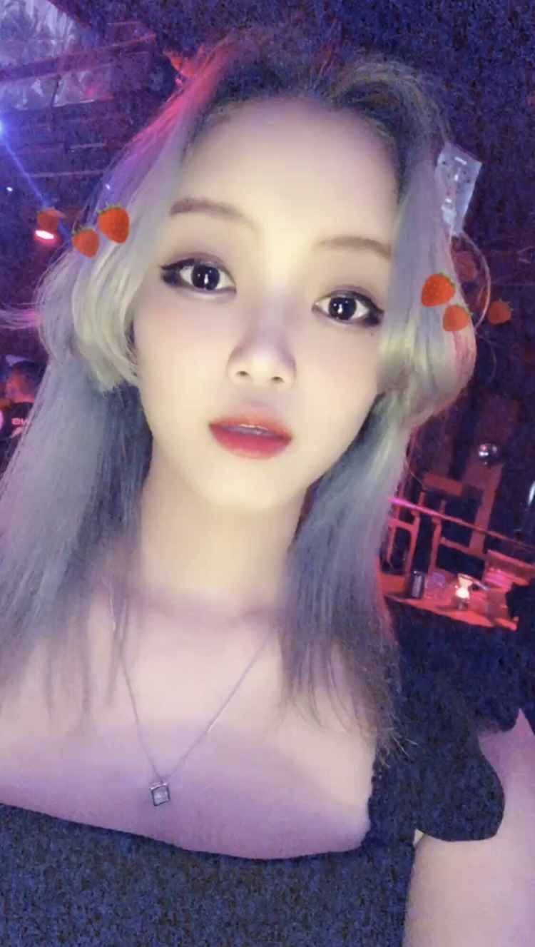 小燕-广东省·揭阳市·榕城区-抖音，微博，知乎，-Hello～我是一枚新人☺️ 
想要找兼职做，可以网拍，寄拍等等，，，，主要还是新手，麻烦大家多多关照～ 
身高155cm体重40kg