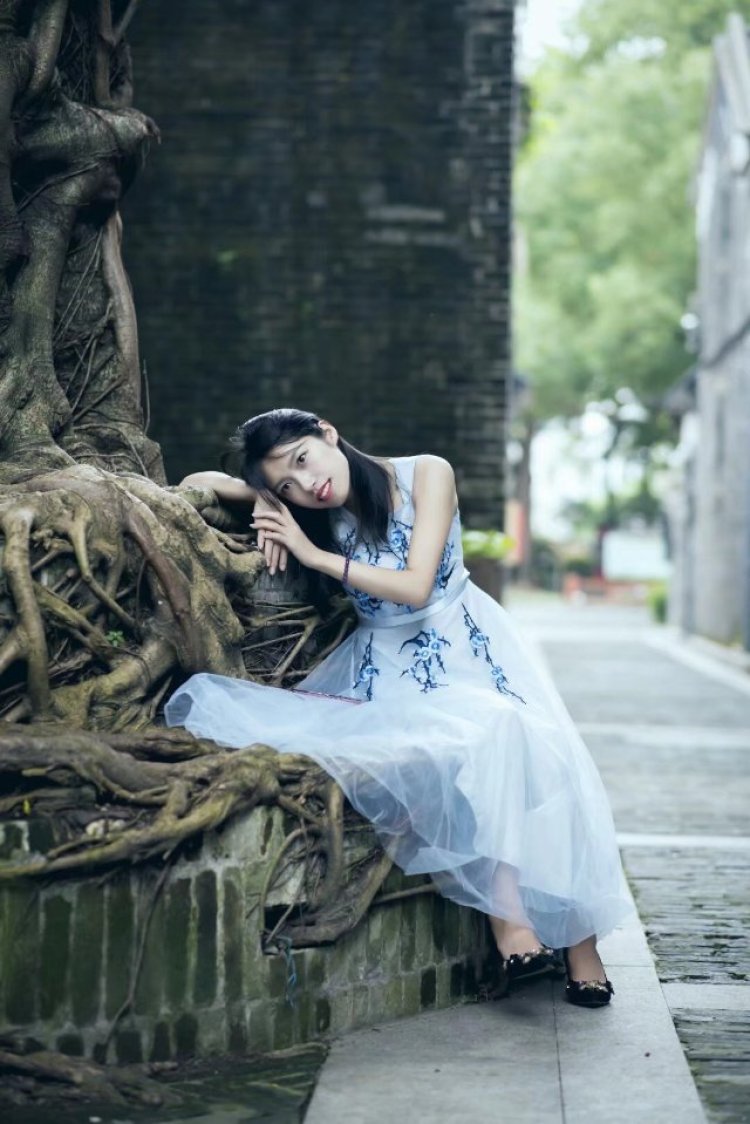 高玉娟-广东省·广州市·白云区-微博,抖音这些都玩-首饰,裙子,外套等都可以接单