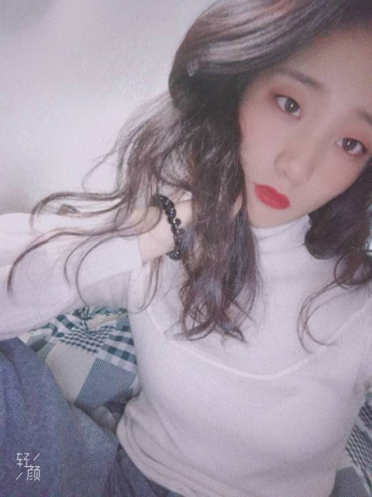 Fanny🌊-河北省·石家庄市·桥西区--会p图会照相会搭配衣服