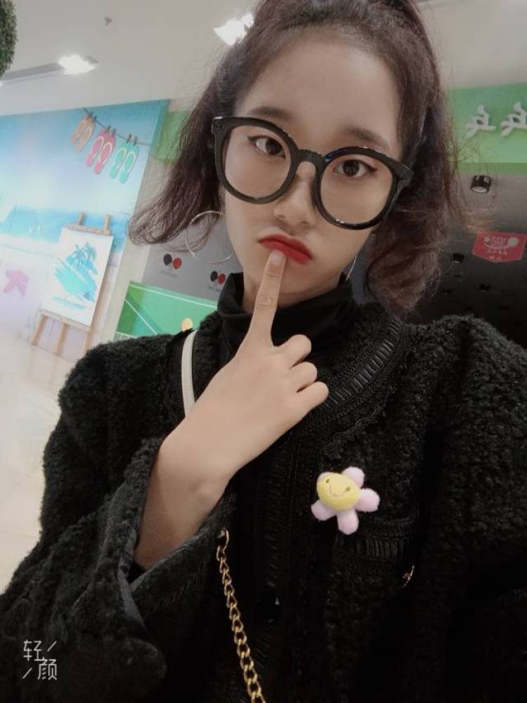 Fanny🌊-河北省·石家庄市·桥西区--会p图会照相会搭配衣服