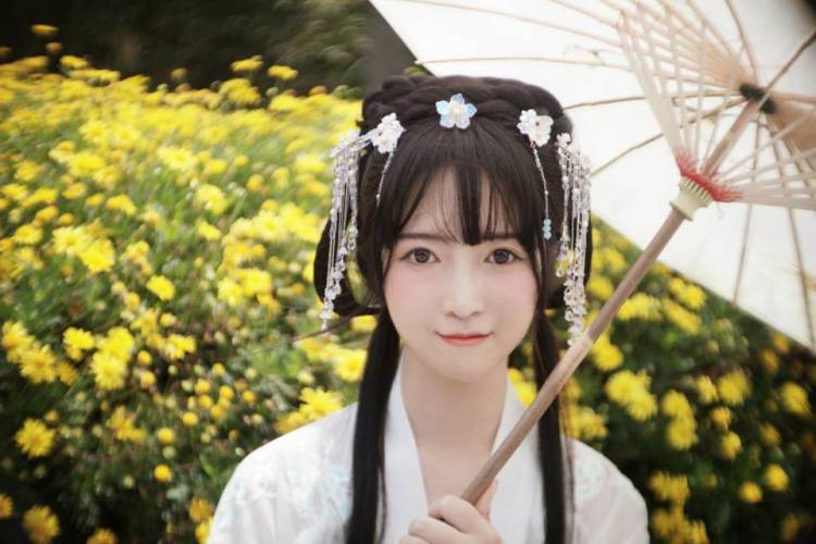 echo-云南省·昆明市·官渡区--接网拍,买家秀之类的~可以拍帽子饰品衣服美瞳~