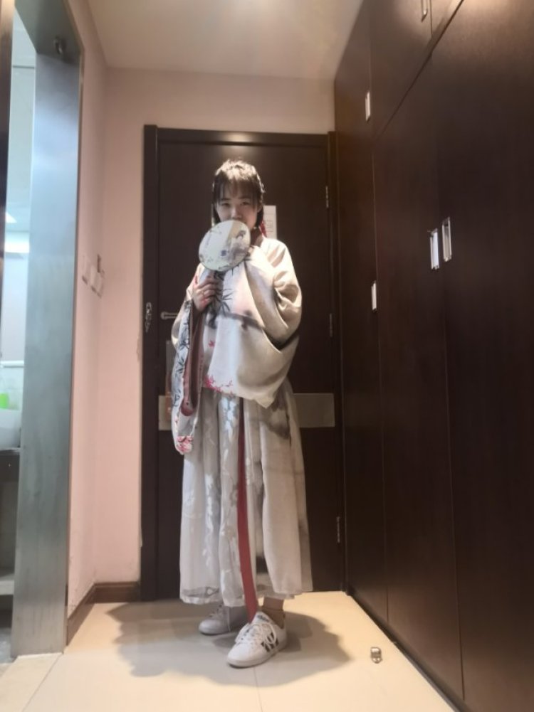 F.-山东省·济南市·历下区-朋友圈-网络寄拍,服饰包包美瞳耳钉均可
