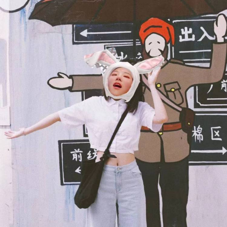 ᑋᵉᑊᑊᵒ ·-北京市·北京市·房山区-抖音 微博 ***-身高167cm,体重46kg,主接买家秀网拍寄拍,可接任何风格。衣服 包包 饰品 等均可。会PS可修片,出图快,效率高,以下均是个人拍摄的生活照。有合作意向的联系我哦。