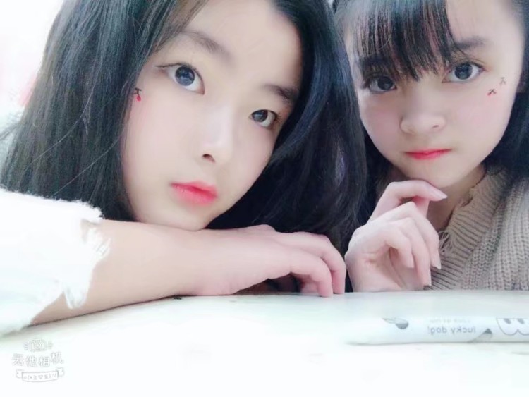 慵懒-四川省·南充市·仪陇县-快手-我的特长什么都会一点点,快手有1000多粉丝,发这个作品是室友推荐这个软件,我不太了解这个