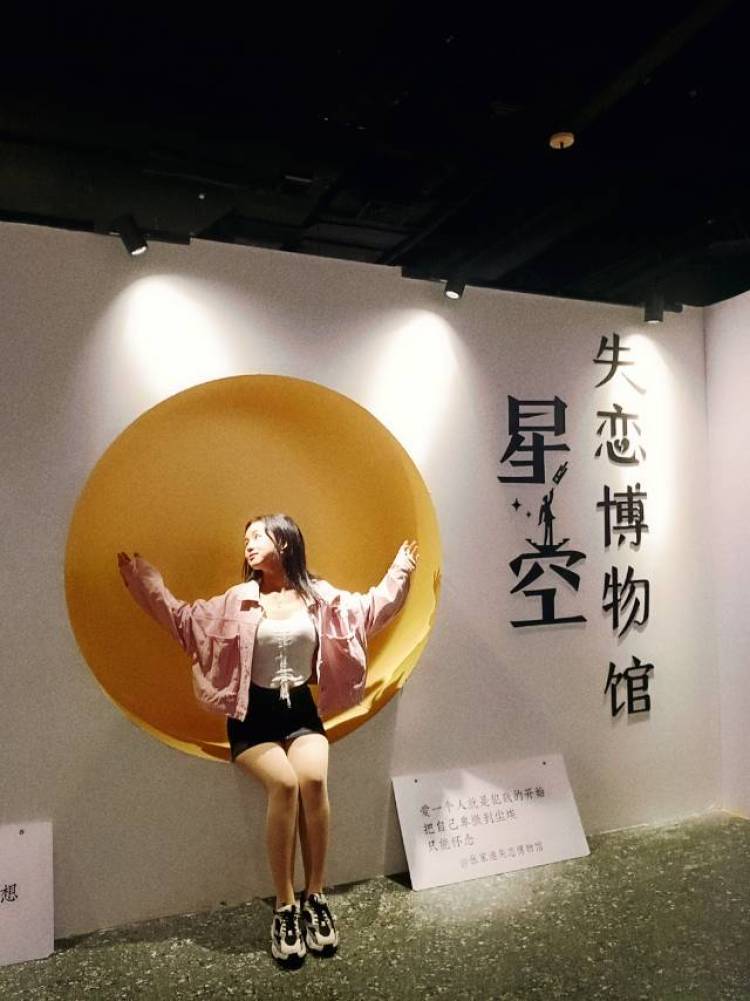 莫莫-江苏省·苏州市·张家港市--接网拍,寄拍,可盐可甜,可清纯可性感。