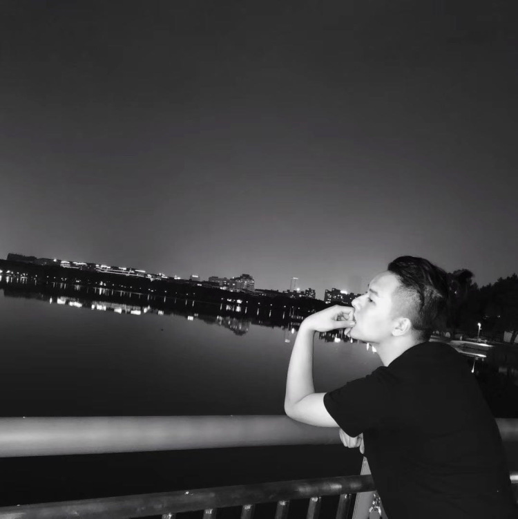 A 🕴🏻 L I Y I .-新疆维吾尔自治区·乌鲁木齐市·新市区-抖音-可接网拍 买家秀 商业拍摄等合作