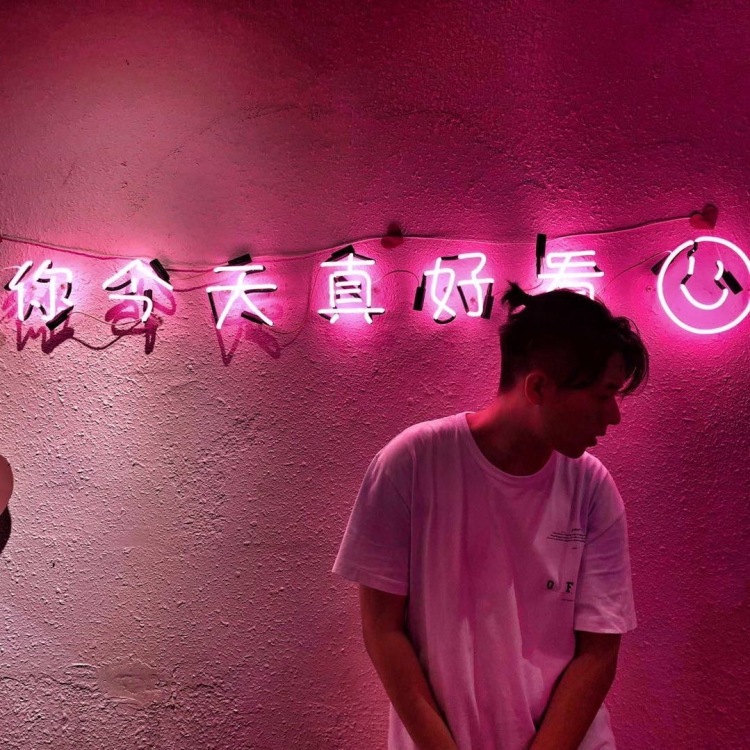 A 🕴🏻 L I Y I .-新疆维吾尔自治区·乌鲁木齐市·新市区-抖音-可接网拍 买家秀 商业拍摄等合作