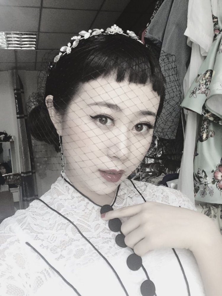 -0oppe🐱-山东省·淄博市·张店区-抖音,微博,***-身高166,体重96,会p图,爱拍照,接寄拍,舞蹈专业,各种风格都可以驾驭,可约拍!