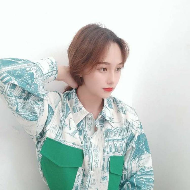 晴子-湖北省·武汉市·洪山区-微博-大学生一枚,空闲时间多,接网拍,会拍照,热爱生活