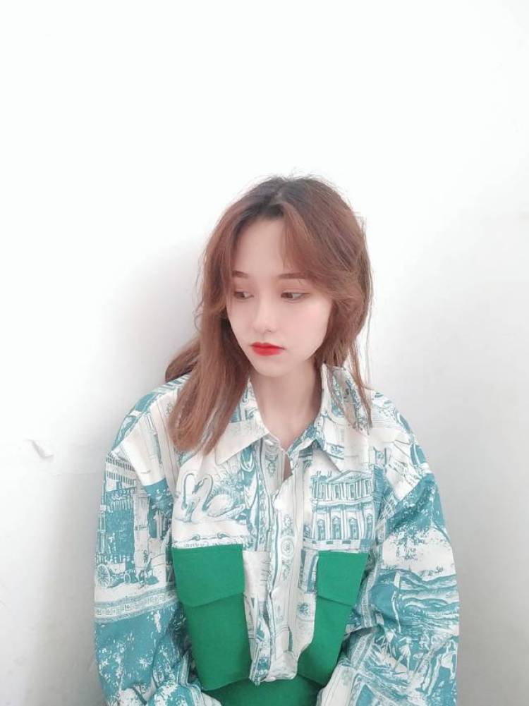 晴子-湖北省·武汉市·洪山区-微博-大学生一枚,空闲时间多,接网拍,会拍照,热爱生活