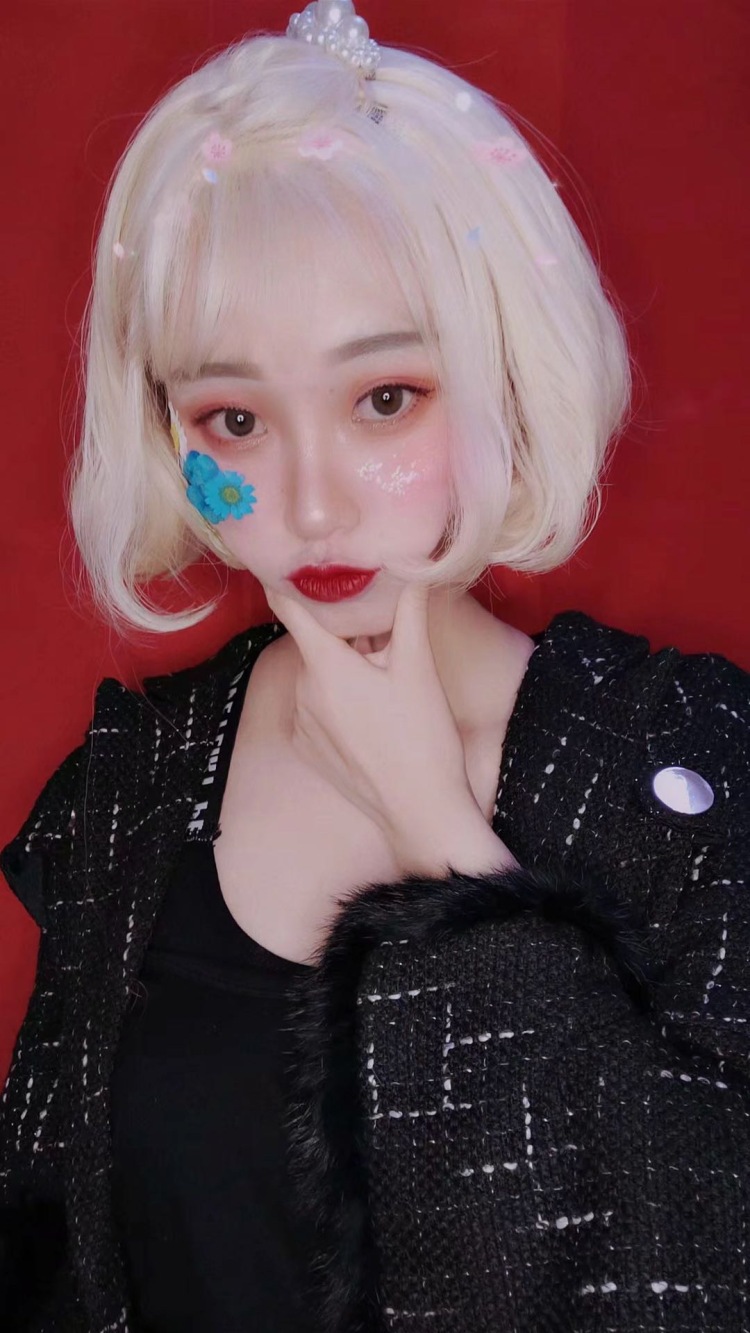 李肉肉💋-内蒙古自治区·鄂尔多斯市·东胜区-朋友圈-接寄拍,买家秀,拍买家秀视频都可以