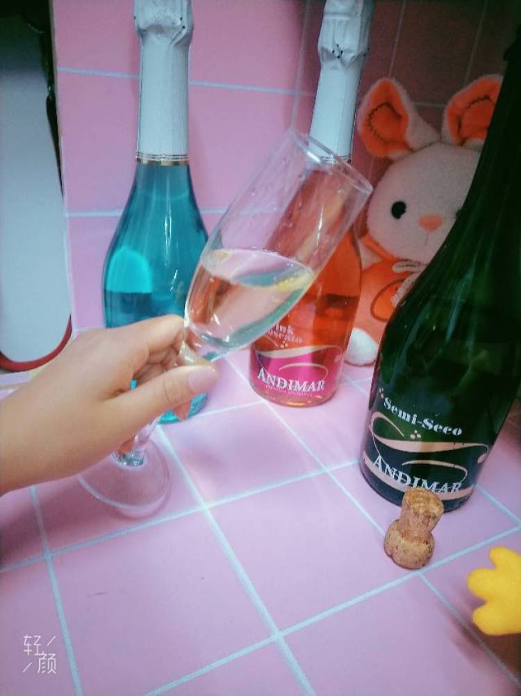 蓝莓酸奶-江苏省·常州市·武进区--165,50kg会p图,有时间接单,有地方拍照,接买家秀,网拍模特