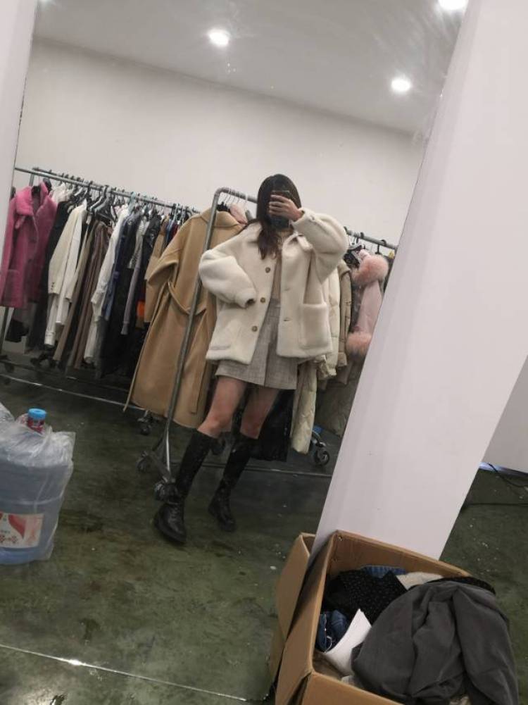 在忧ঞ-浙江省·杭州市·余杭区--在职服装主播,懂搭配,接服装饰品网拍