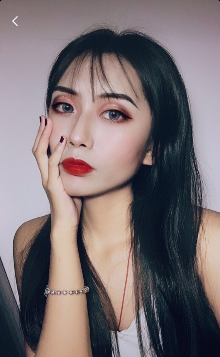 🌙 ྀི-内蒙古自治区·包头市·昆都仑区-抖音、微博-喜欢拍照、会P图修图、风格多变、啥单都接,有耐心,态度好,出图快。身高168、体重105。抖音粉丝1.5万。各位老板了解一下,可长期合作
