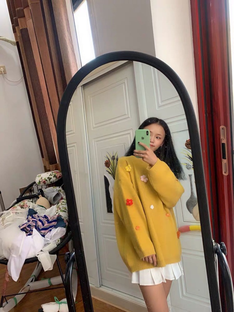 吃可爱长大的🌸-江西省·上饶市·鄱阳县--会拍照,会穿搭,会修图,手机像素特别高拍照片特别好看,身高158体重80斤本人很好说话哈,想接网拍,网拍模特,衣服鞋子首饰都行哈,还有汉服买家秀什么的,下面照片有我在淘宝给买衣服给的买家秀。有要网拍的联系我哈。