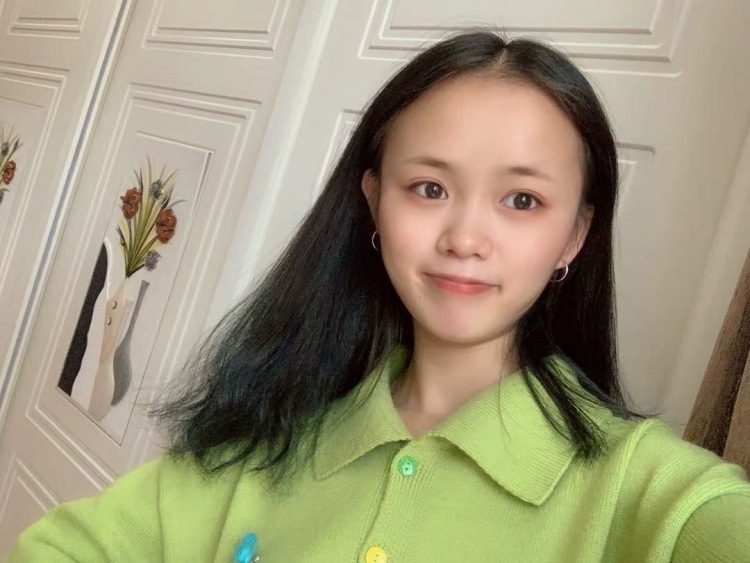 吃可爱长大的🌸-江西省·上饶市·鄱阳县--会拍照,会穿搭,会修图,手机像素特别高拍照片特别好看,身高158体重80斤本人很好说话哈,想接网拍,网拍模特,衣服鞋子首饰都行哈,还有汉服买家秀什么的,下面照片有我在淘宝给买衣服给的买家秀。有要网拍的联系我哈。
